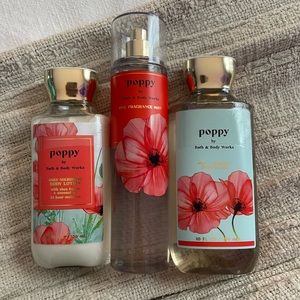 🌺BBW Poppy body care set!🌺